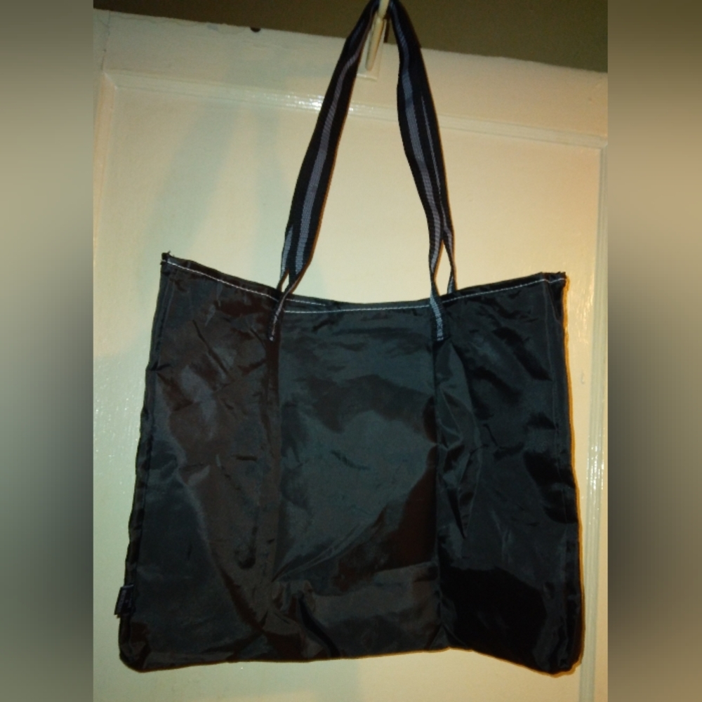 NCAA packable Tote Bag NWOT - Picture 2 of 15